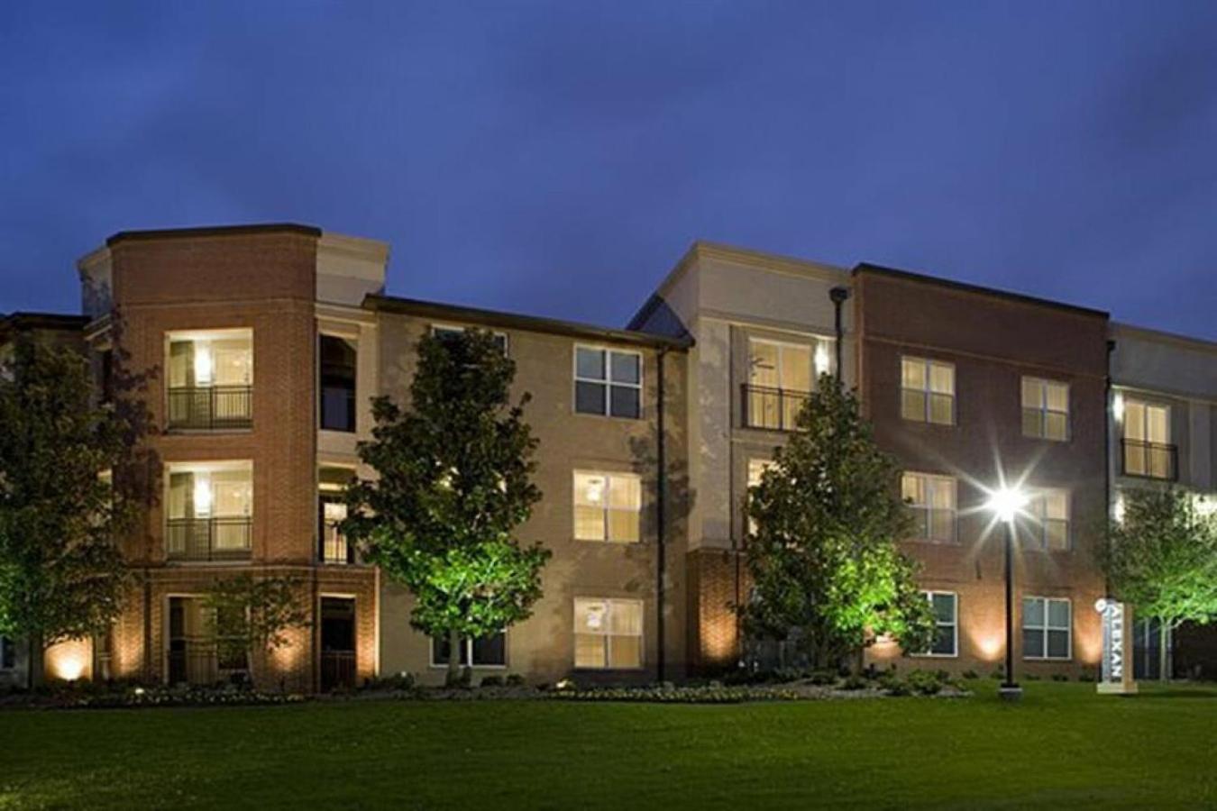Apartment Landing At North - 2 Bedrooms In Valley Ranch Dallas