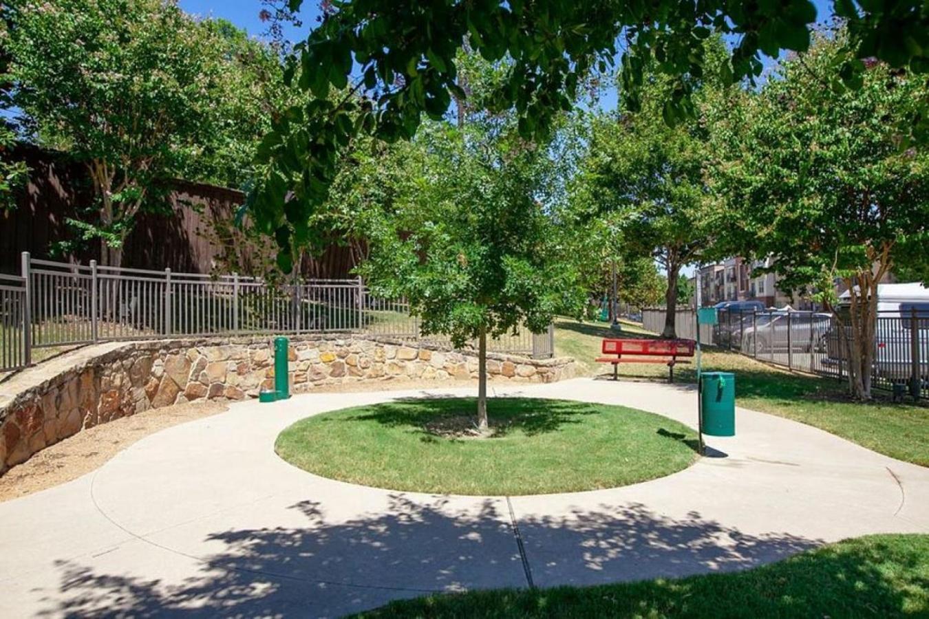 Apartment Landing At North - 2 Bedrooms In Valley Ranch