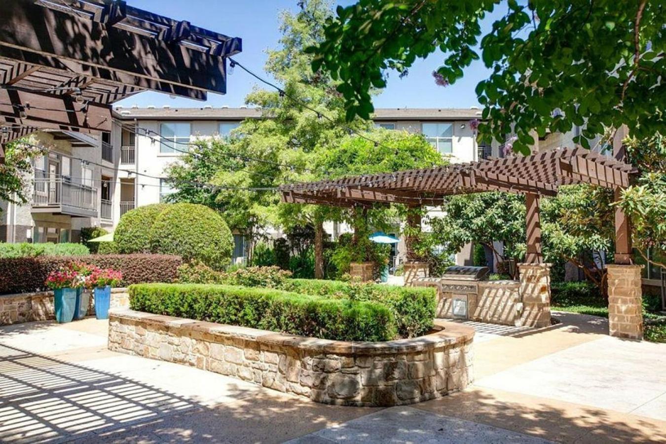 Landing At North - 2 Bedrooms In Valley Ranch Apartment Dallas