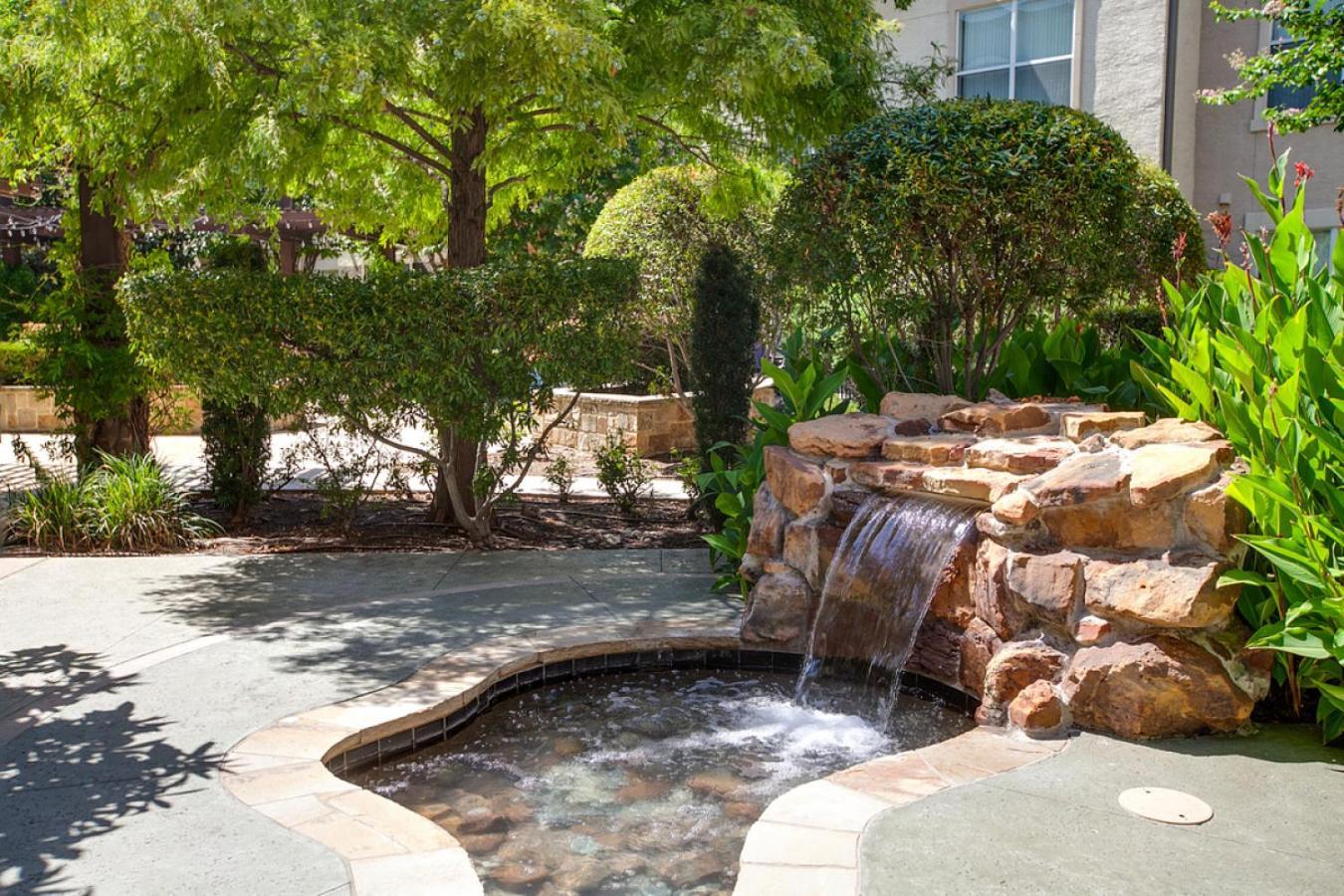 Apartment Landing At North - 2 Bedrooms In Valley Ranch *