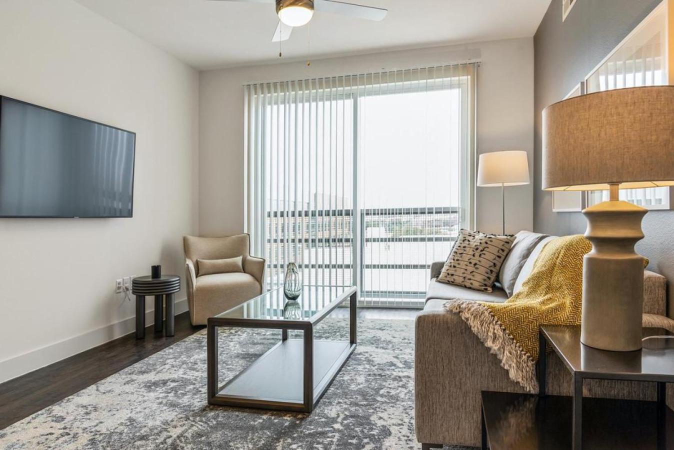 Landing At North - 2 Bedrooms In Valley Ranch Apartment